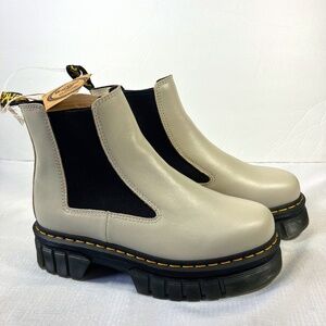 Dr Martens Audrick Chelsea Platform Boots NWT! Rare Cobblestone Grey/Off-White
